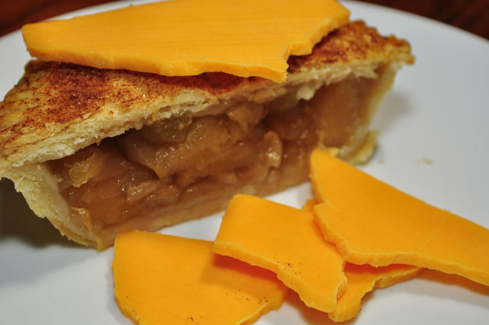 Vermont: Cheddar cheese apple pie